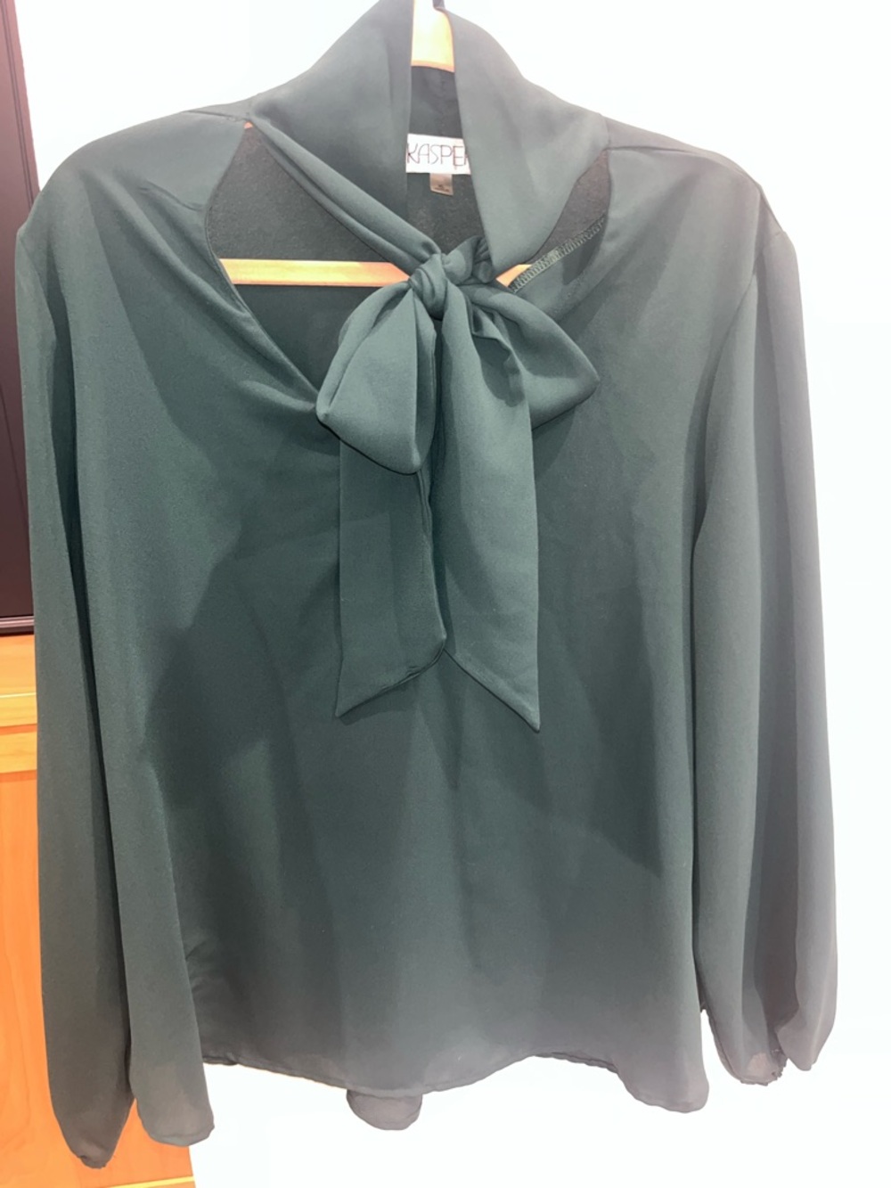 Kasper Green Tie-Neck Chiffon Blouse XL